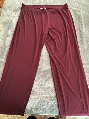 Susan Graver Straight-Leg Liquid knit Pants in Burgundy